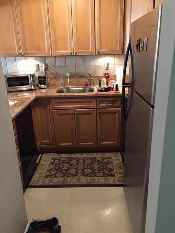 5050 Washington St - Photo 1