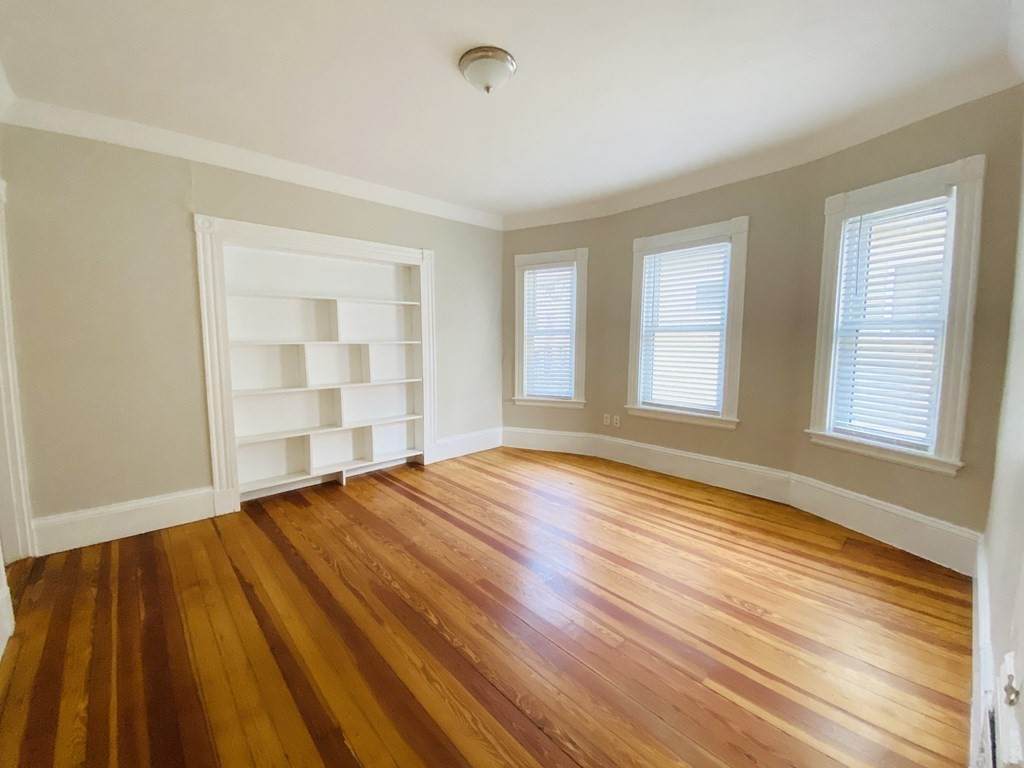 23 Charnwood Rd - Photo 1
