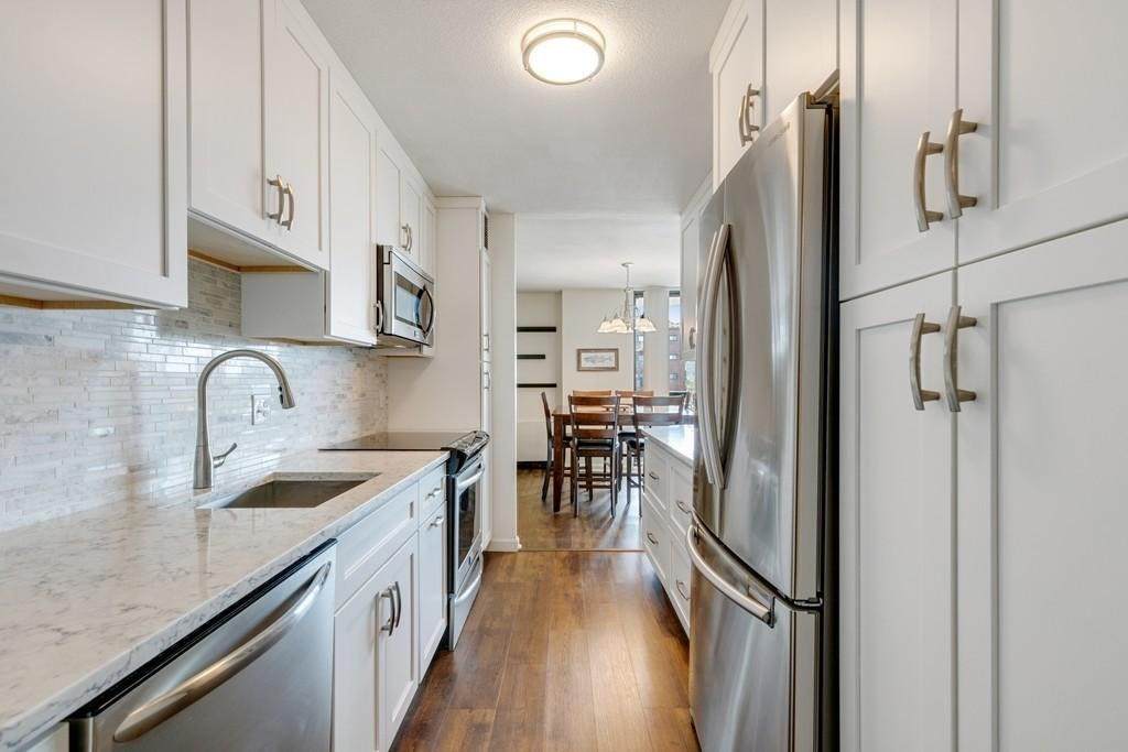 60 Longwood Ave - Photo 1