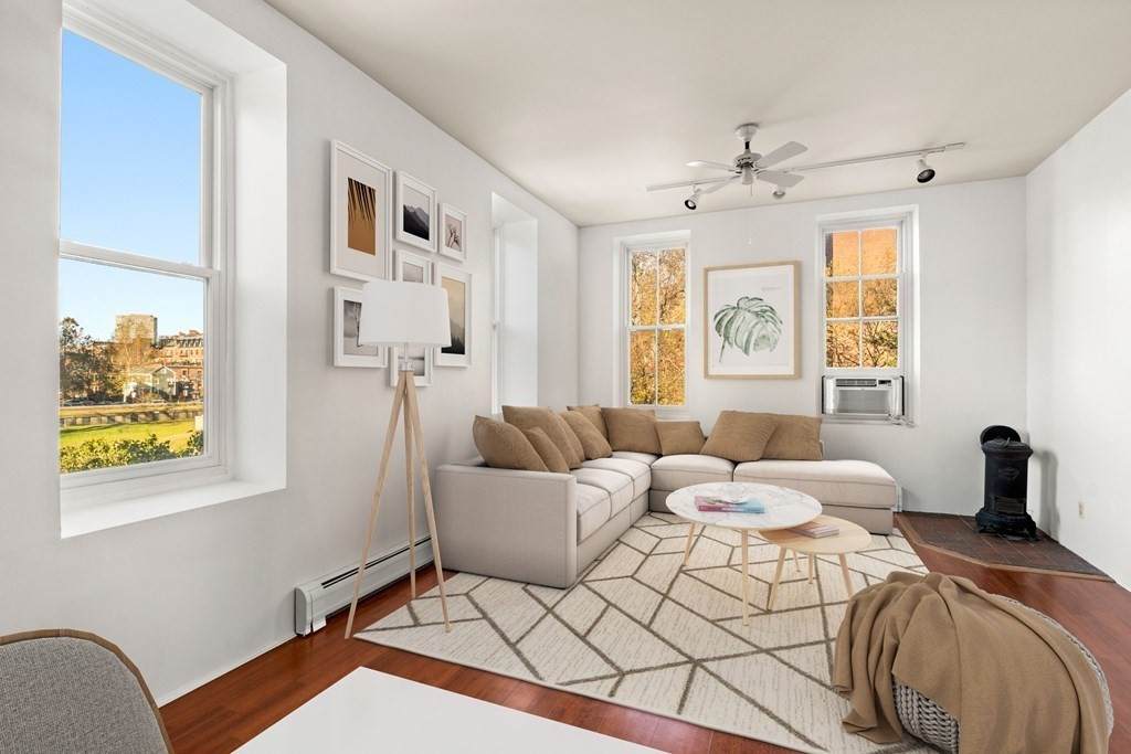 30 East Concord Street - Photo 1