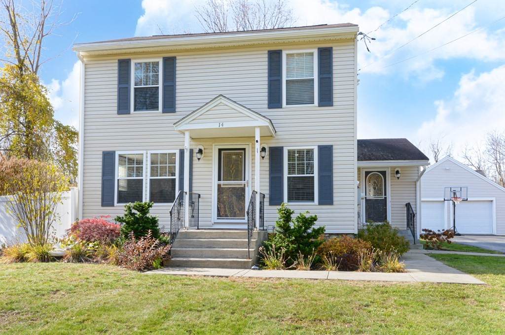 14 Wendover Rd - Photo 1