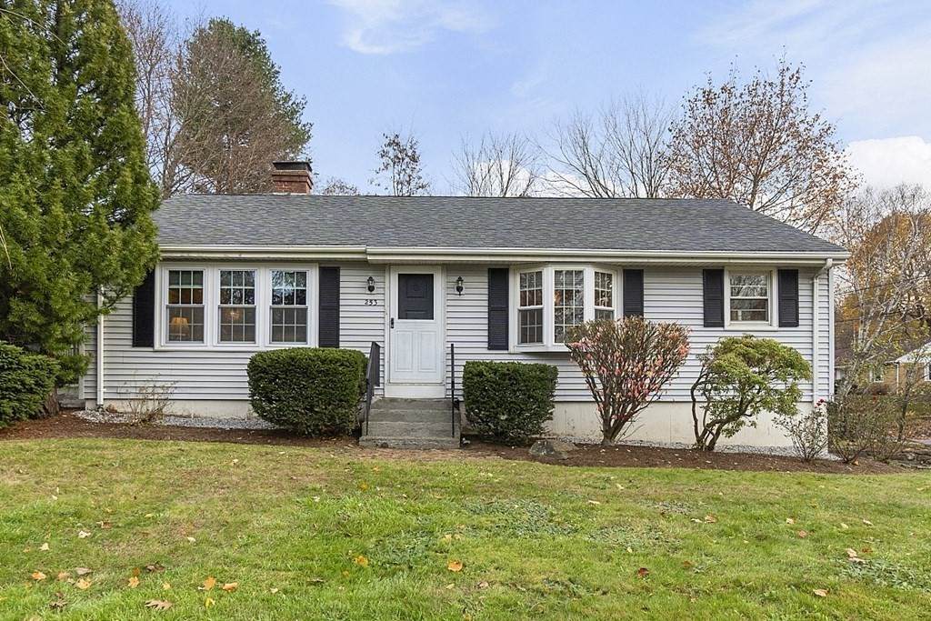 253 Maple Avenue - Photo 1