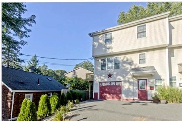 5 Bush Ave - Photo 1