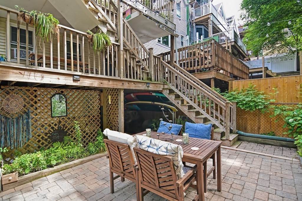 12 Linden - Photo 1