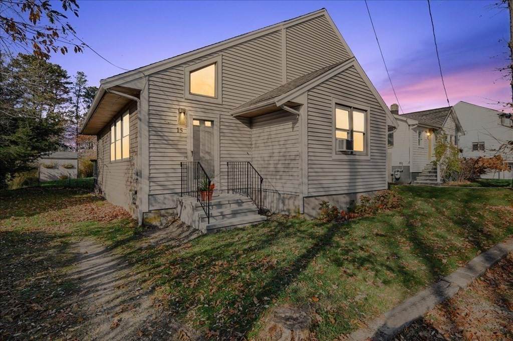 15 Lincoln St - Photo 1