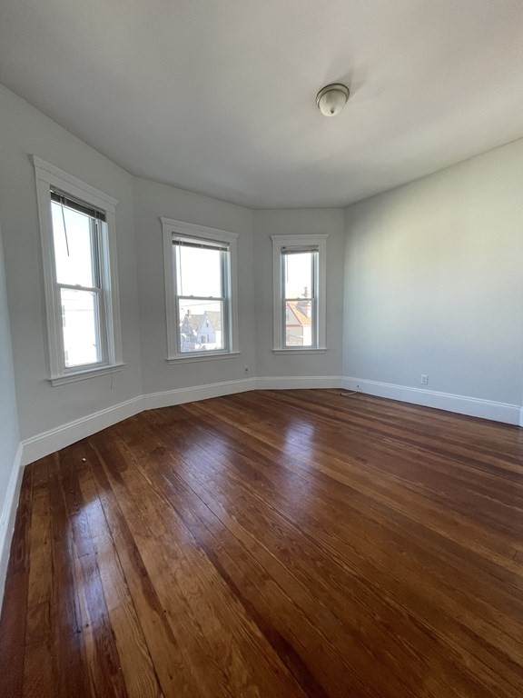 35 Harbor View - Photo 1