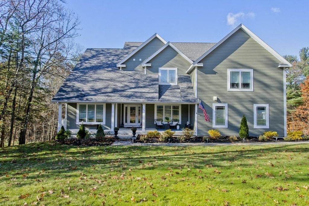 102 Lindenridge Rd - Photo 1