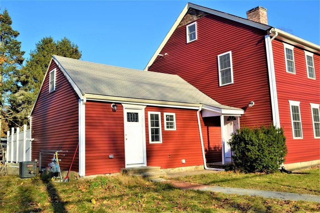 121 East Street - Photo 1
