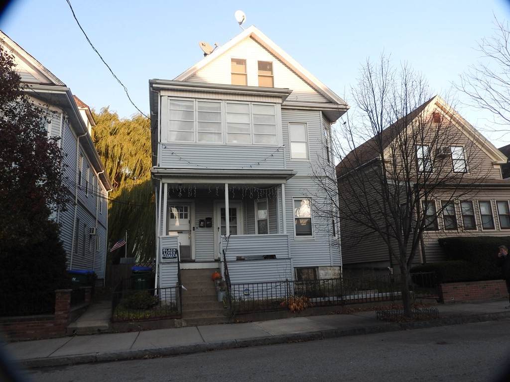 42 Bow St - Photo 1