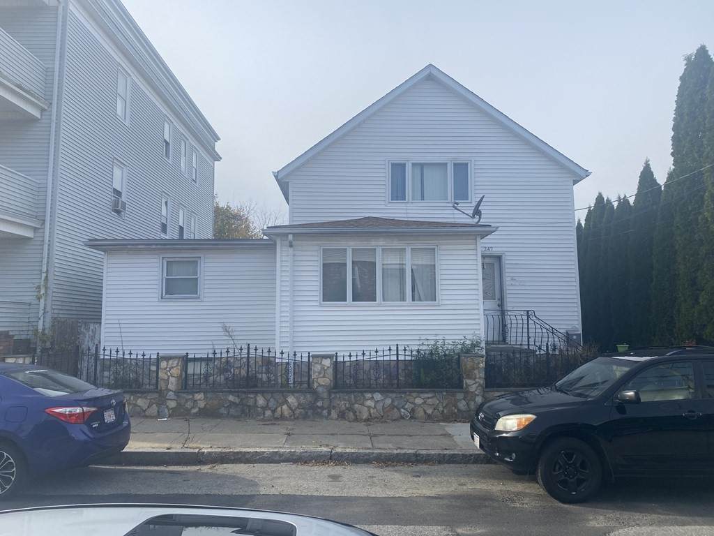 247 Pitman St - Photo 1