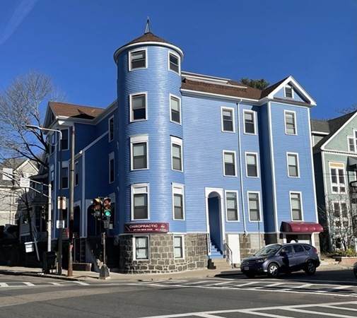 456 Centre St - Photo 1