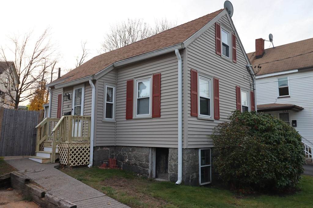 31 Oak St - Photo 1