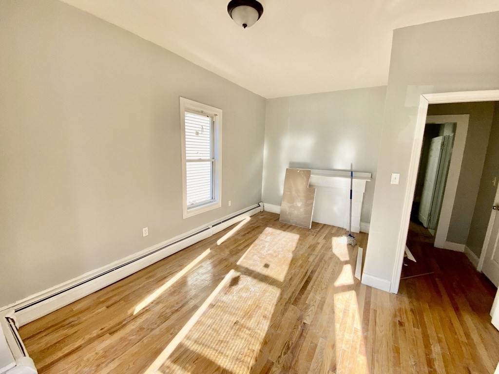 16 Woodbine - Photo 1