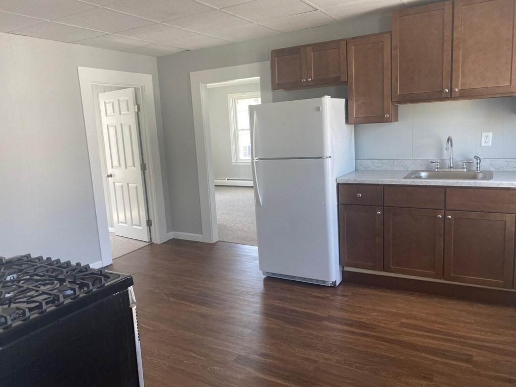 58 Oak St - Photo 1