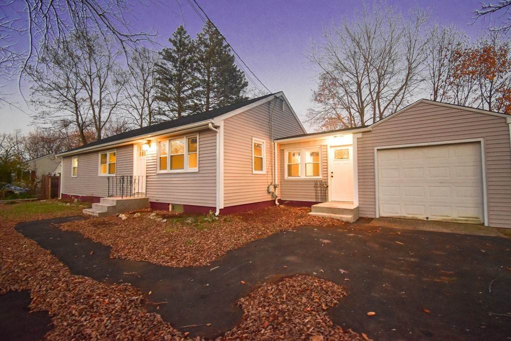 27 Northway Dr - Photo 1