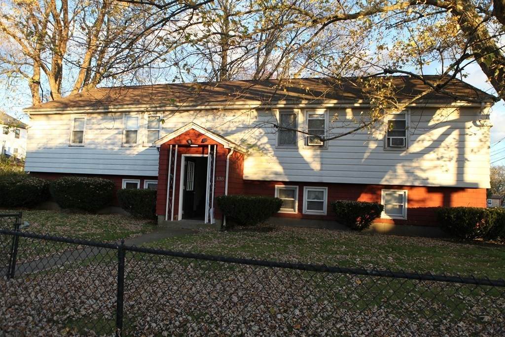 136 Oxford - Photo 1