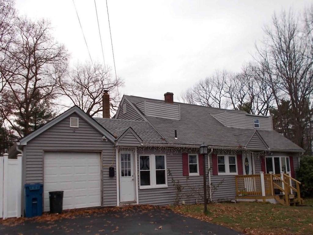 45 Crestwood Cir - Photo 1