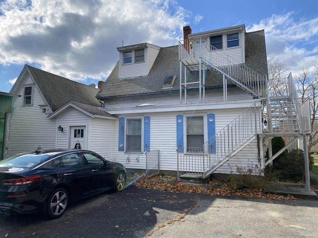 377 South St E - Photo 1