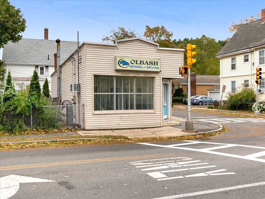 154 Essex Street - Photo 1