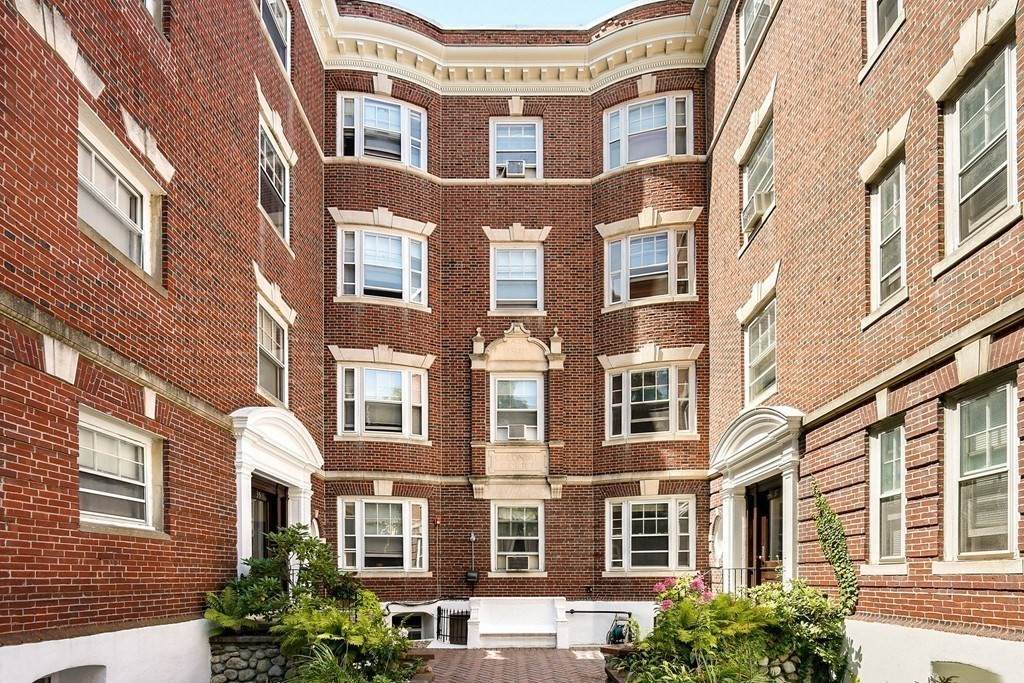 37 Lee Street - Photo 1