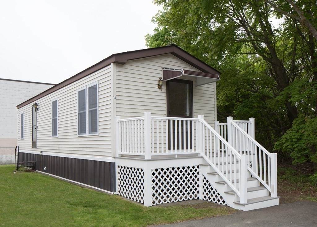 1044 Phillips Road - Photo 1