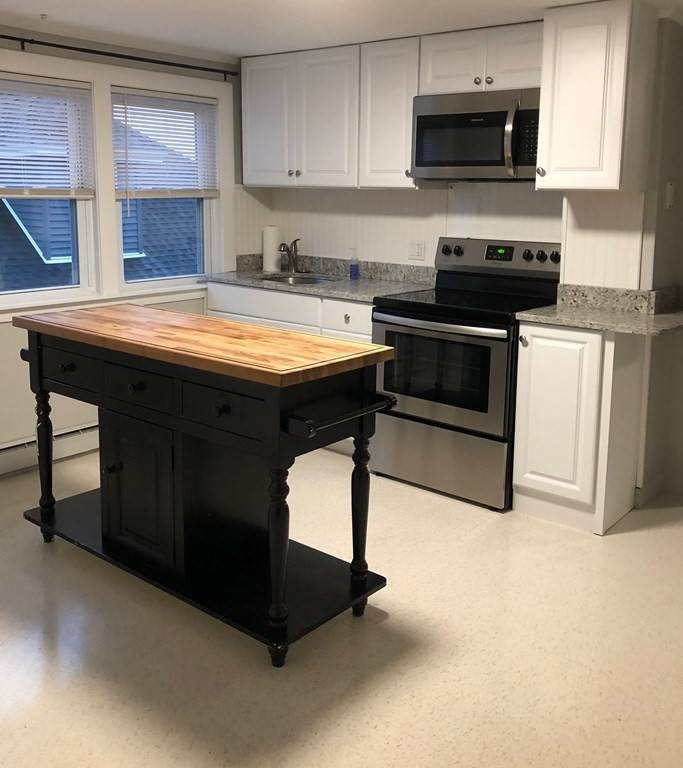 207 Bucknam - Photo 1