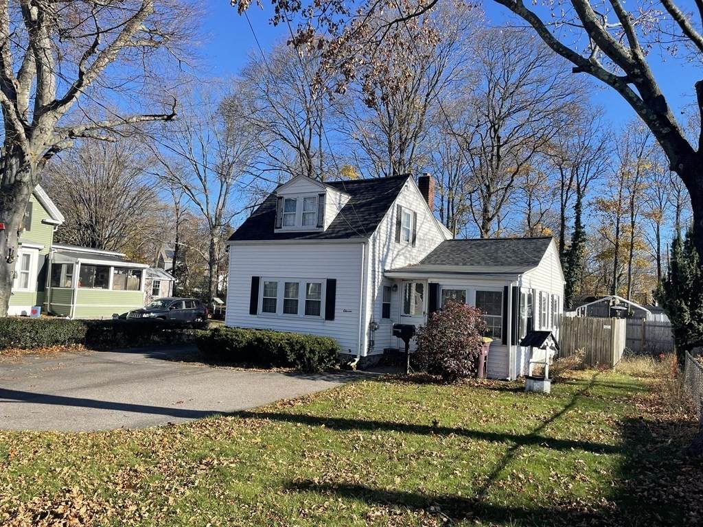 11 Webb St - Photo 1