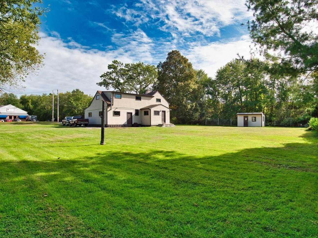 128 Old Bedford Rd - Photo 1