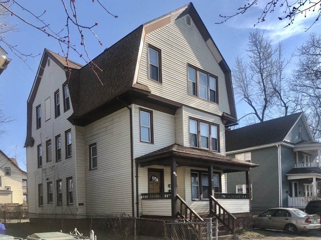 797 Carew St - Photo 1