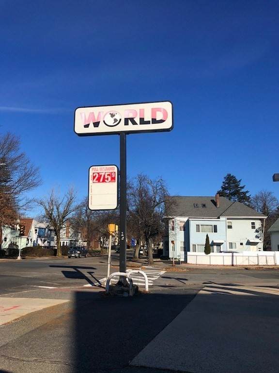 875 Main St - Photo 1