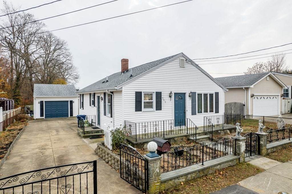 960 Mazeppa St - Photo 1