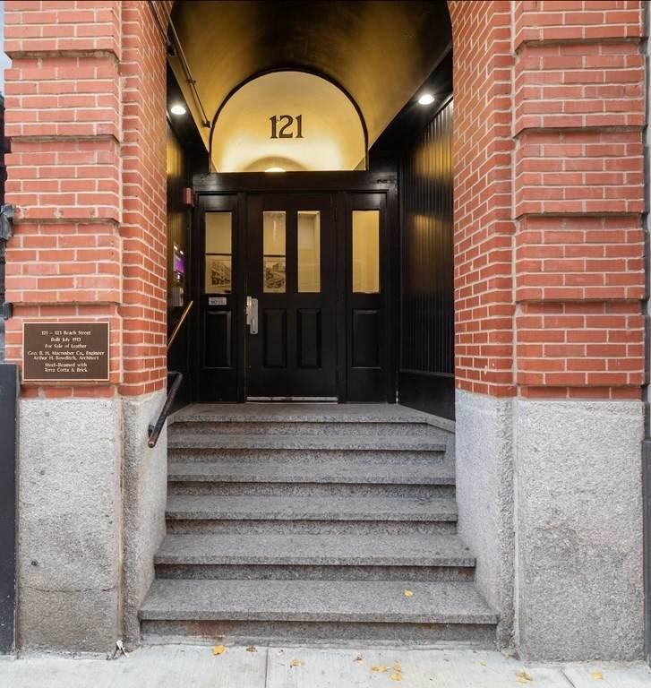 121 Beach Street - Photo 1