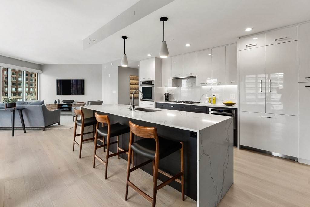 110 Broad Street - Photo 1