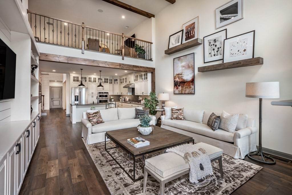 16 Helen Lane - Photo 1