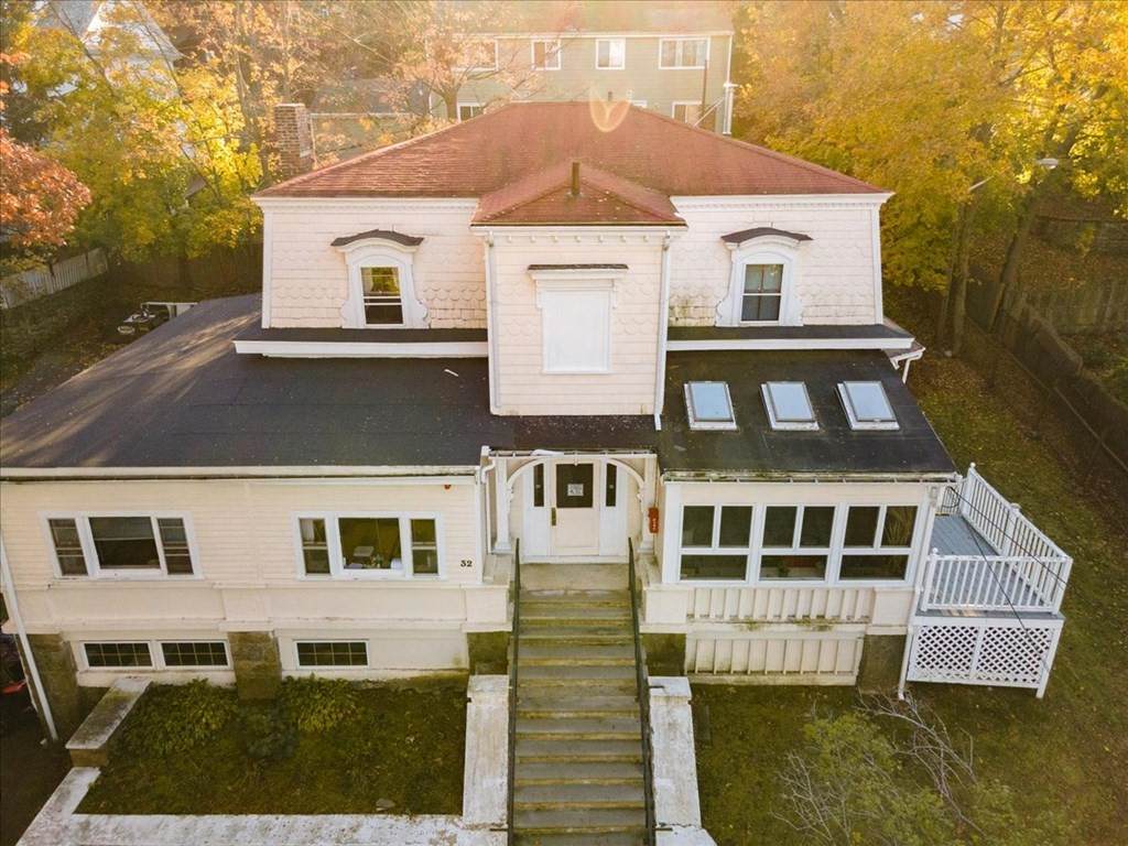 32 Newtonville Ave - Photo 1