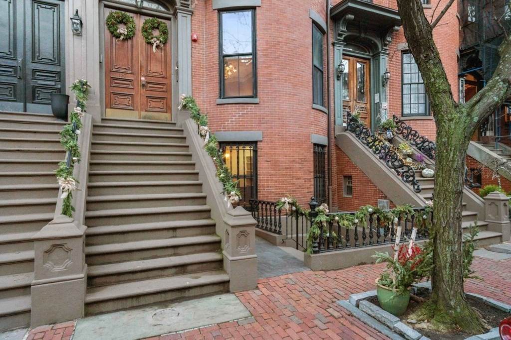 127 Pembroke St - Photo 1