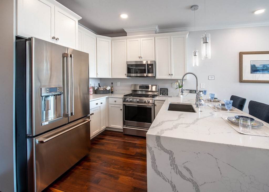 87 Medford - Photo 1
