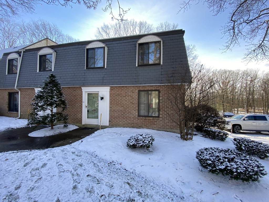 95 Commons Dr - Photo 1