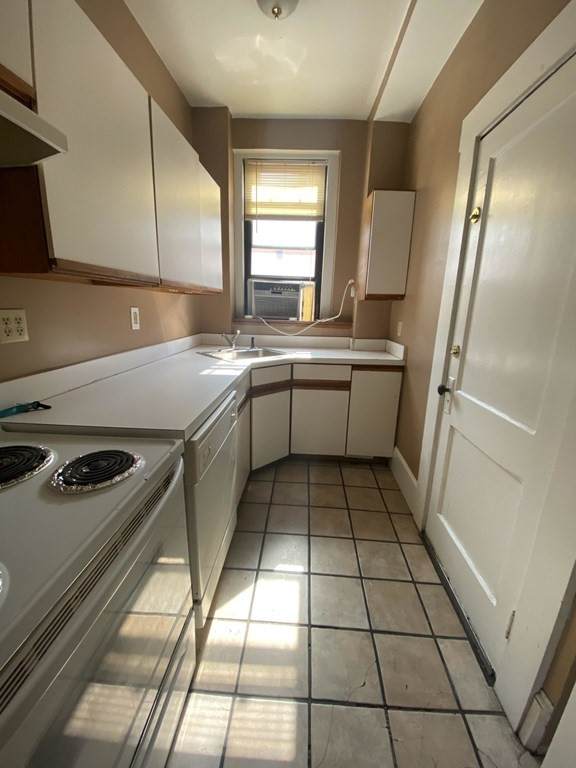 183 Harvard Ave - Photo 1