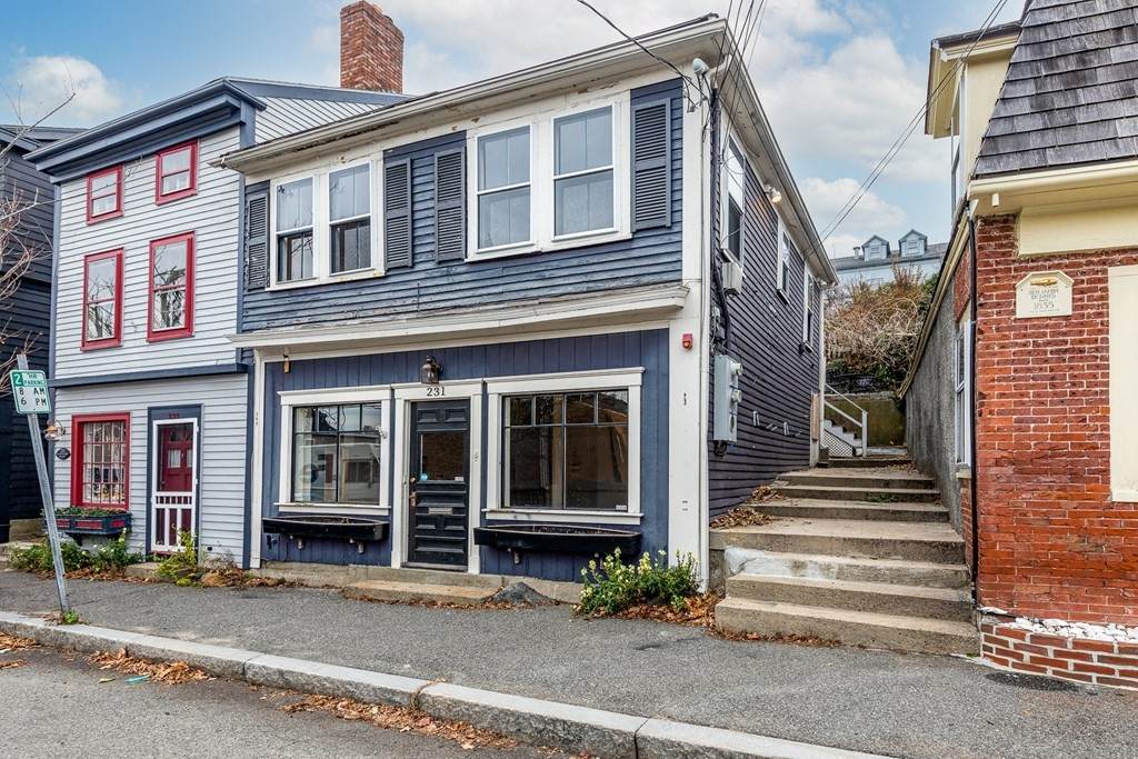 231 Washington Street - Photo 1