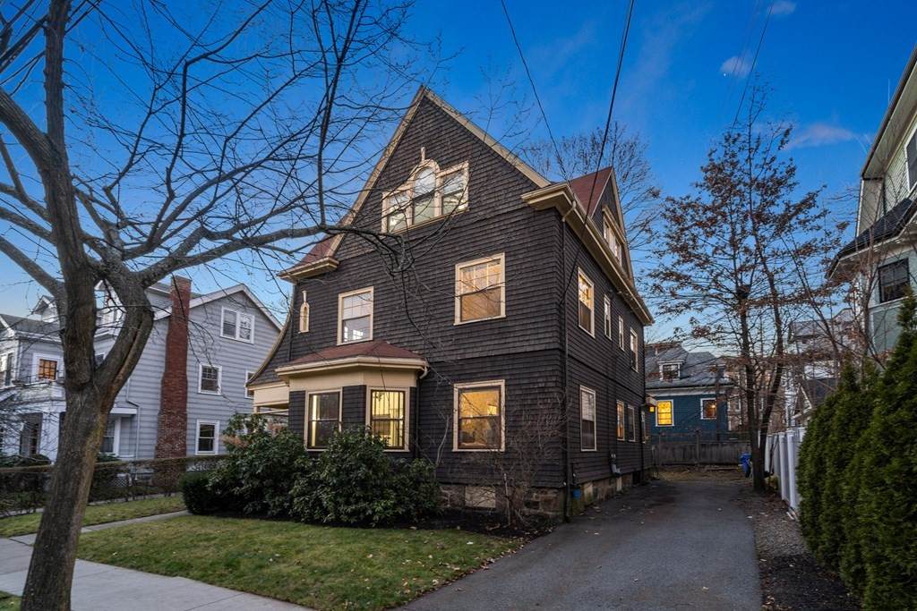 30 Naples Road - Photo 1