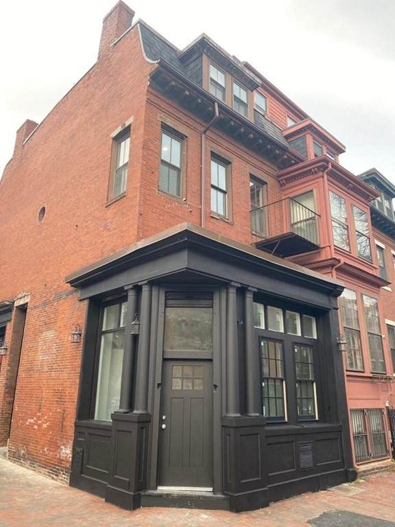 67 Appleton - Photo 1