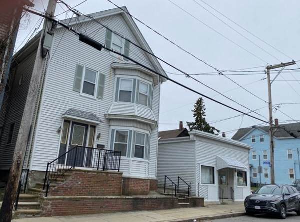 112 Kilburn St - Photo 1