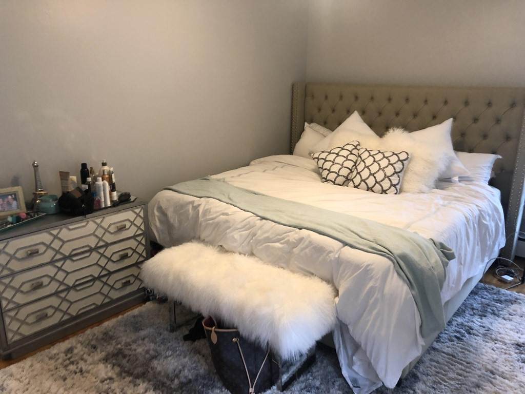 524 Putnam Ave - Photo 1