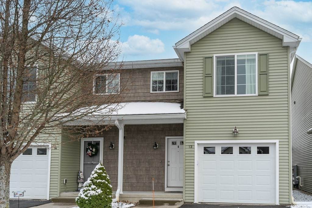 353 Fuller St - Photo 1