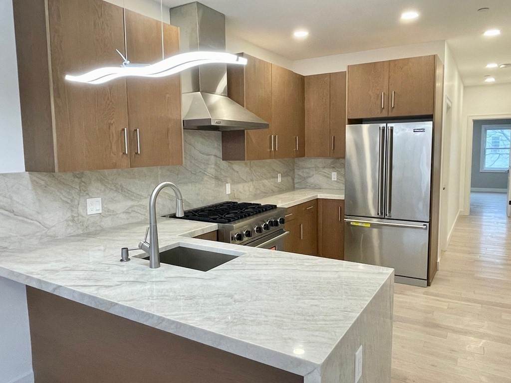 187 London St - Photo 1