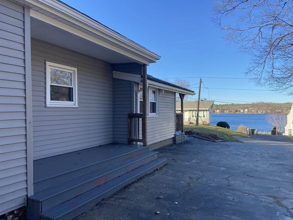 68 Lakeshore Dr - Photo 1