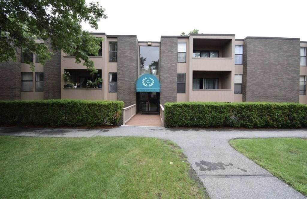 66 Shrewsbury Green Dr - Photo 1