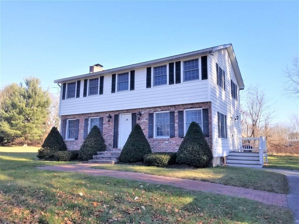 25 Kenney St - Photo 1