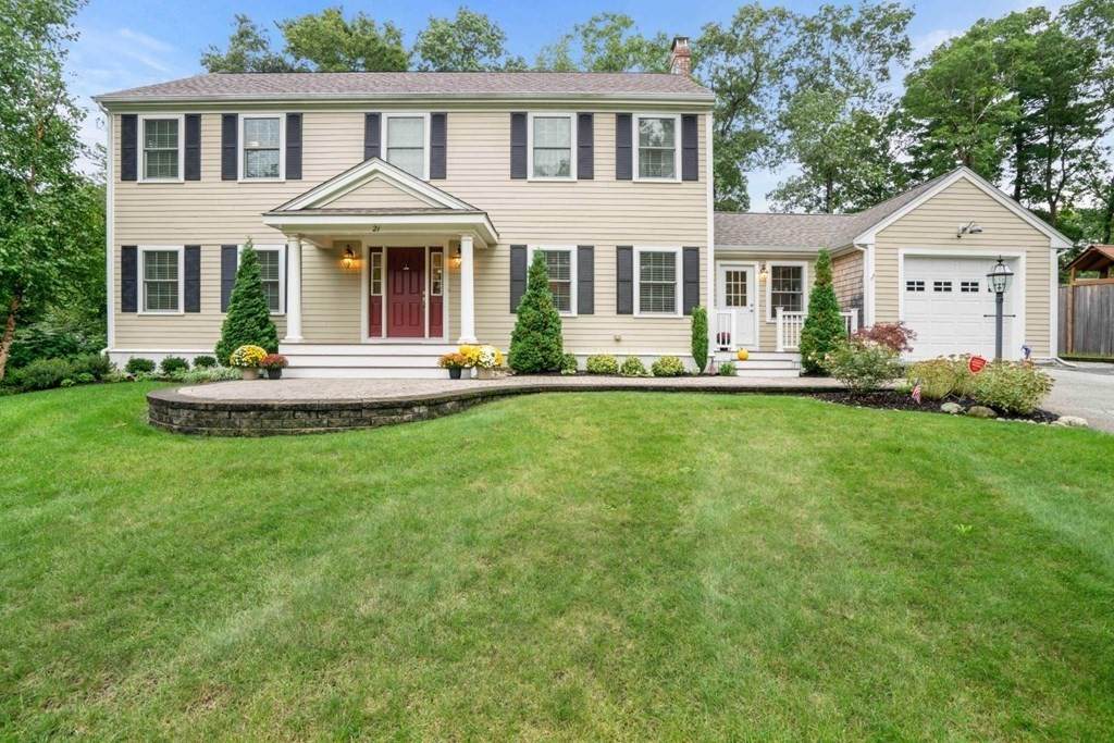 21 Pilgrim Rd - Photo 1